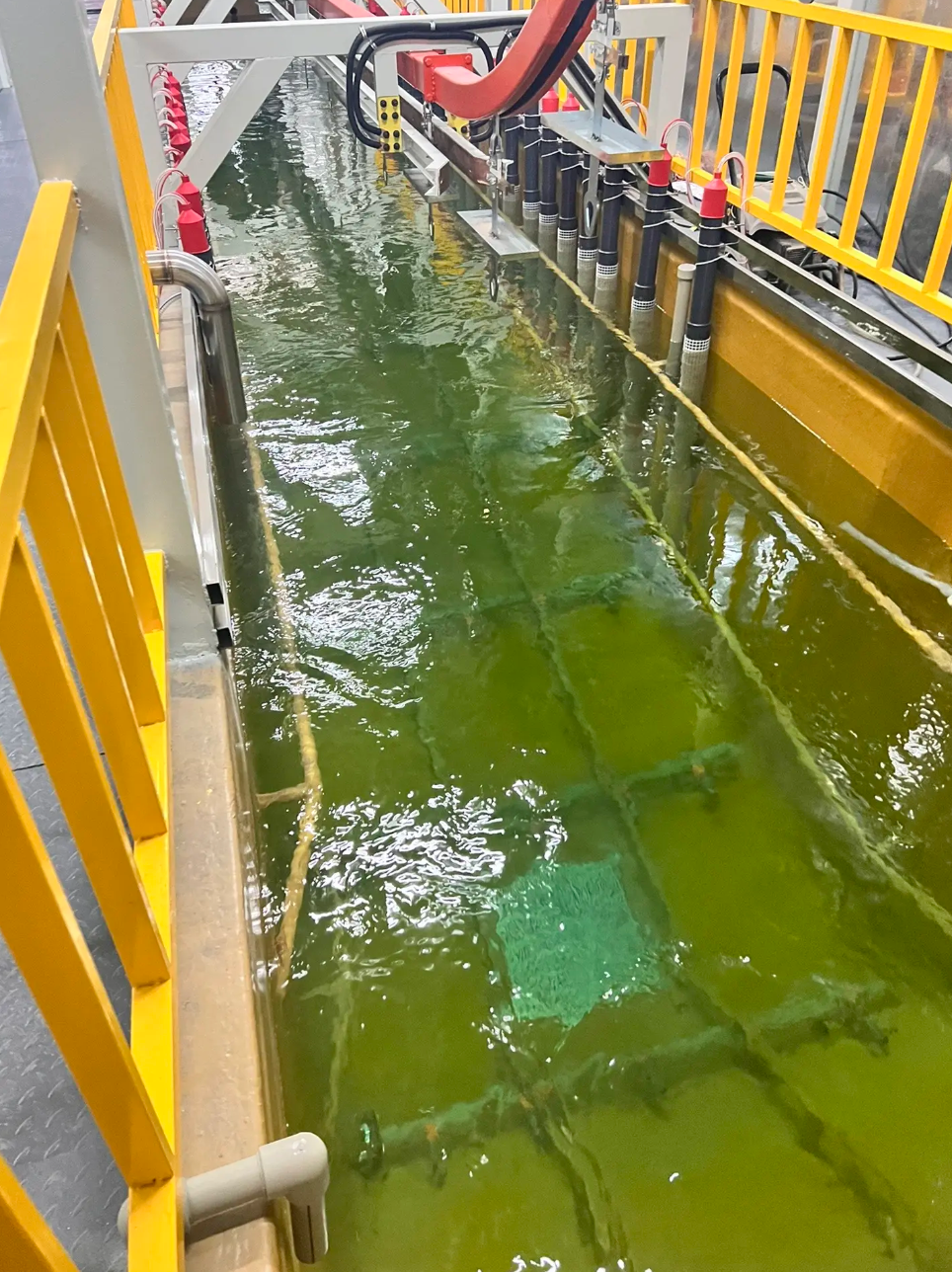 電泳涂料帶電入槽階梯弊病產生原因和解決方法